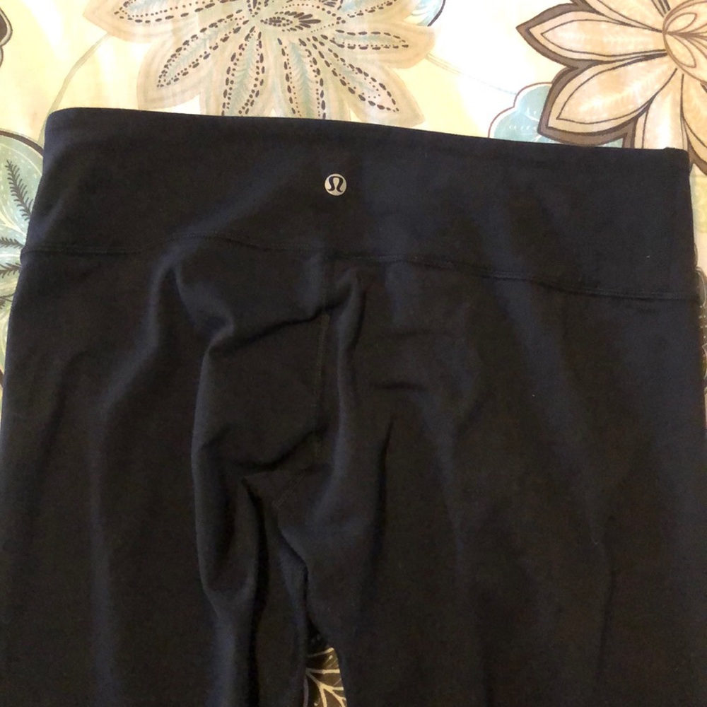 Lululemon black leggings size 10